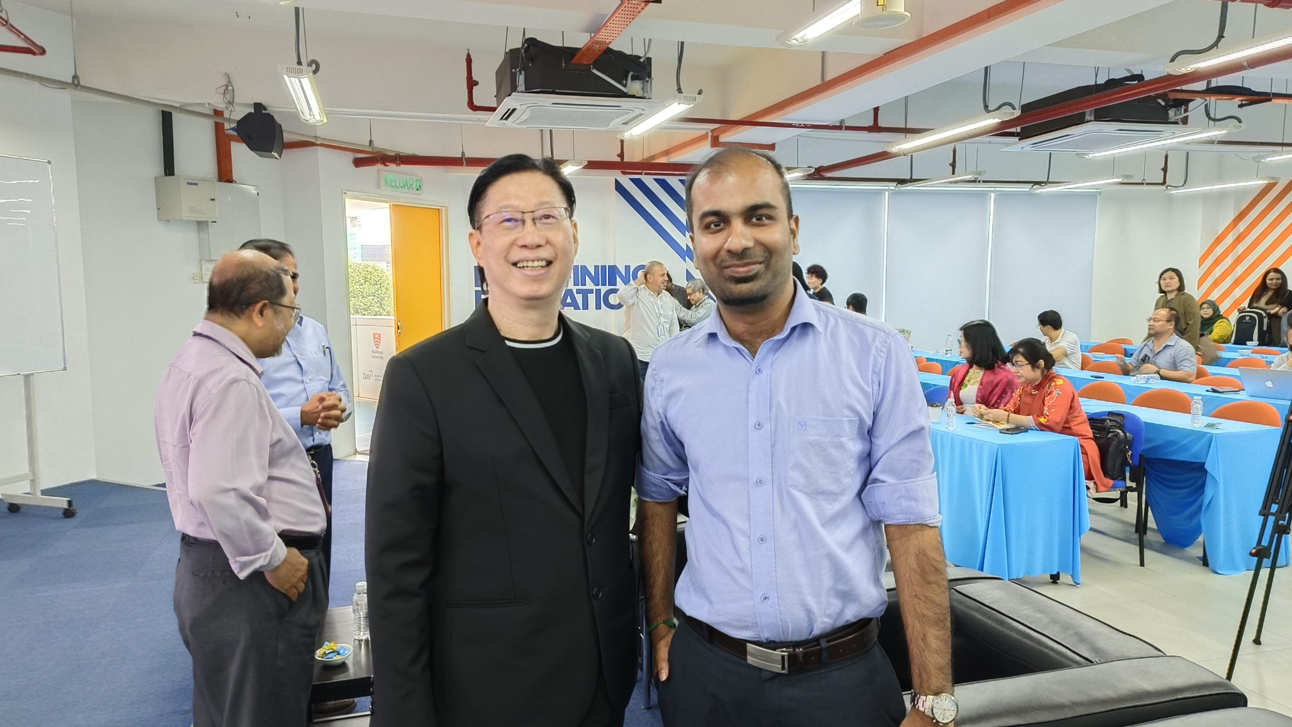 Dr Frankie delivered a presentation on The Practice of Critical Knowledge Assets Management on 17th Aug 2023 at Malaysia University of Science and Technology 5